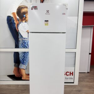 Хладилник с горна камера Elektrolux ST281F
