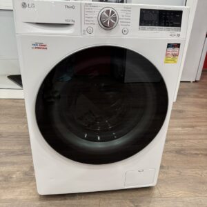 Пералня със сушилня LG